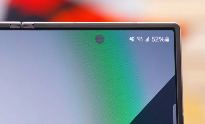 اختبارات جديدة لجهاز iPhone Fold مزود بكاميرا مخفية تحت الشاشة